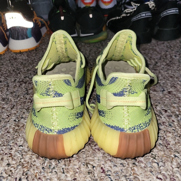 Adidas Yeezy sneakers - Picture 3 of 5